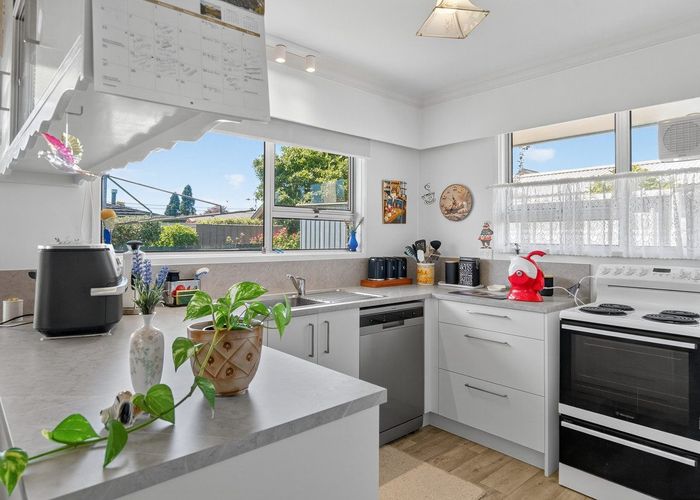  at 285 Otumoetai Road, Otumoetai, Tauranga, Bay Of Plenty