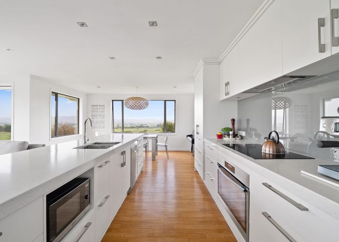  at 62 Back Road, Woodside, Outram