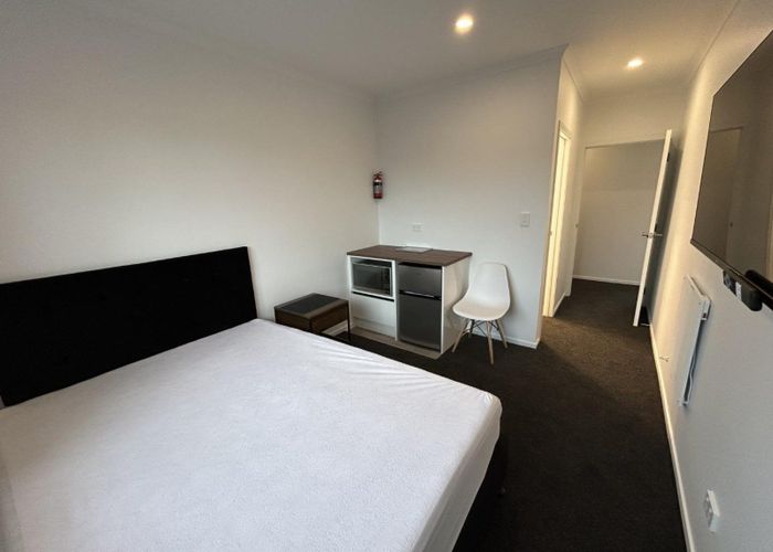  at 2C/23 Hibiscus Avenue, Hamilton Lake, Hamilton, Waikato