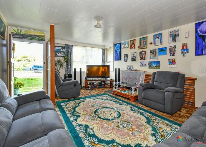  at 35 Ashgrove Road, Mangere, Auckland