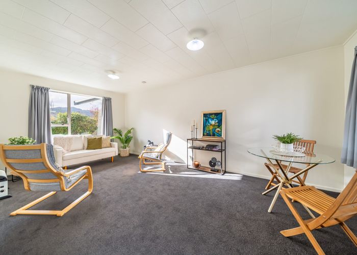  at 2/10 Islington Street, Trentham, Upper Hutt