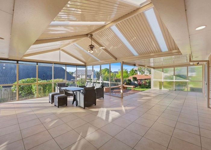  at 33 Wiltshire Place, Somerville, Manukau City, Auckland