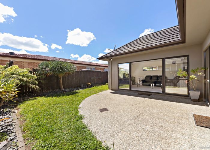  at 16 Heidi Crescent, Flat Bush, Manukau City, Auckland