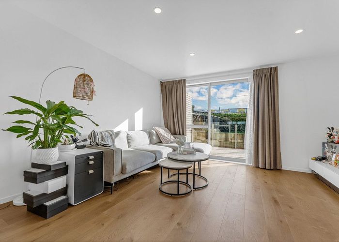  at 73 Helen Jenepher Lane, Mount Wellington, Auckland City, Auckland