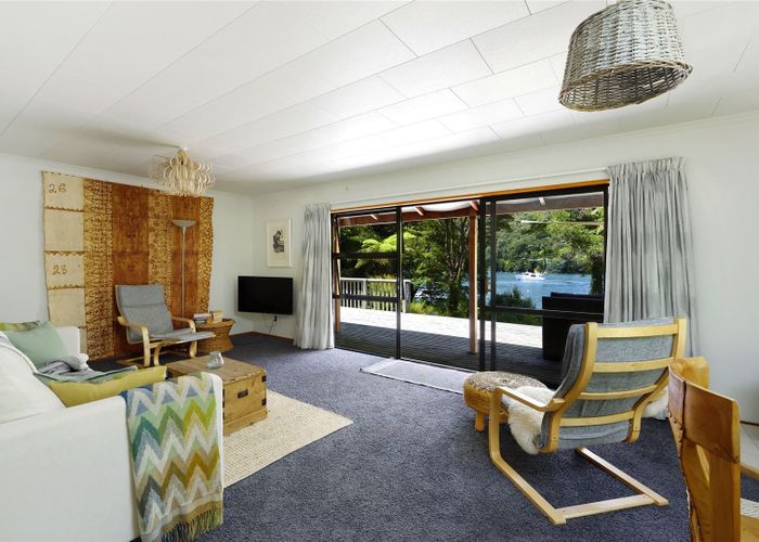  at 19 Kamahi Road, Tennyson Inlet