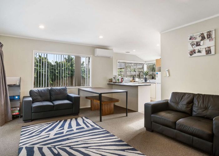  at 25A Sikkim Crescent, Clover Park, Manukau City, Auckland