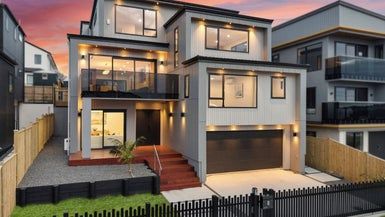  at 8 Mill Hill Close, Flat Bush, Auckland