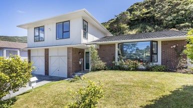  at 11 Thatcher Crescent, Crofton Downs, Wellington