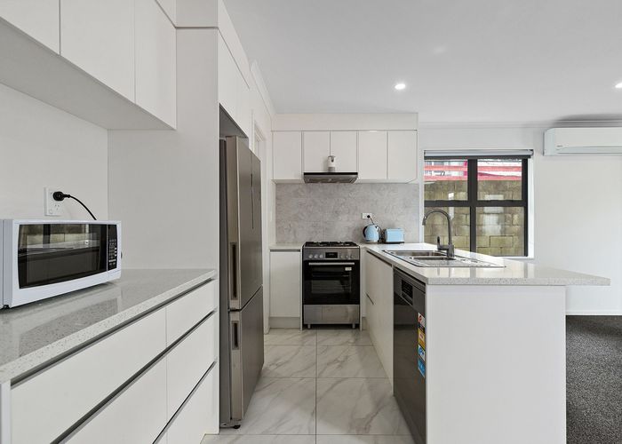  at 2/29 May Street, Hamilton East, Hamilton