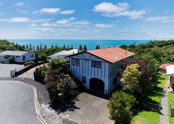  at 10 Whitby Place, Kaikoura