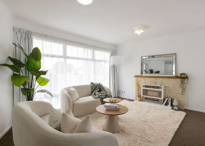  at 10 Pamela Place, Deanwell, Hamilton, Waikato