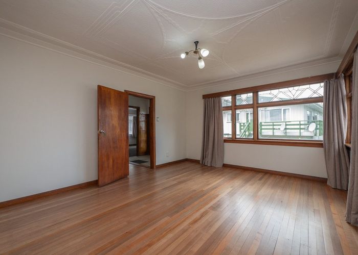  at 60 Heriot Row, North Dunedin, Dunedin