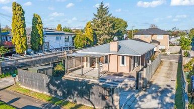  at 94 Canal Road, Avondale, Auckland