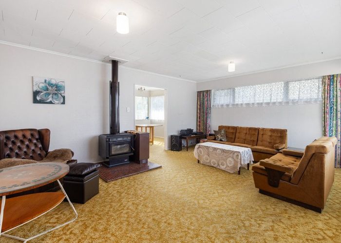  at 28 Edgecombe Street, Newlands, Wellington