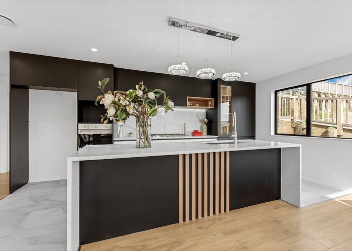  at 14 Mara Way, Sunnyvale, Waitakere City, Auckland