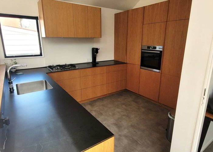  at 287 Karaka Bay Road, Karaka Bays, Wellington, Wellington