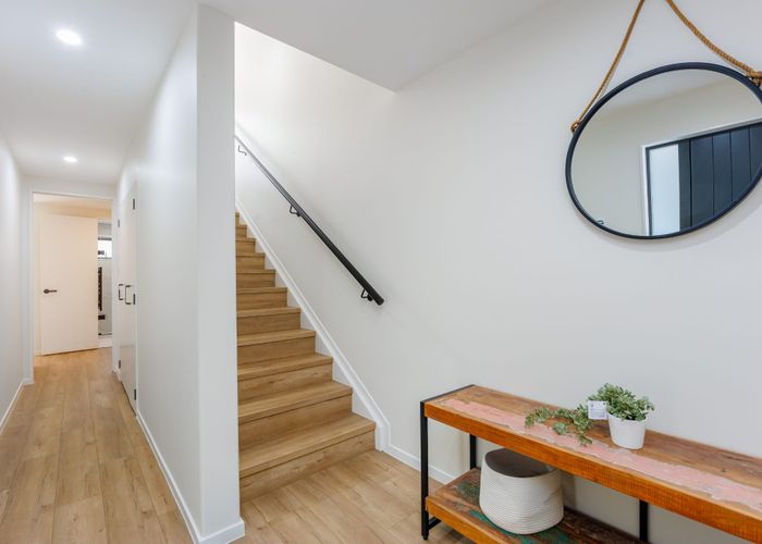  at 9C Catalina Crescent, Forrest Hill, North Shore City, Auckland