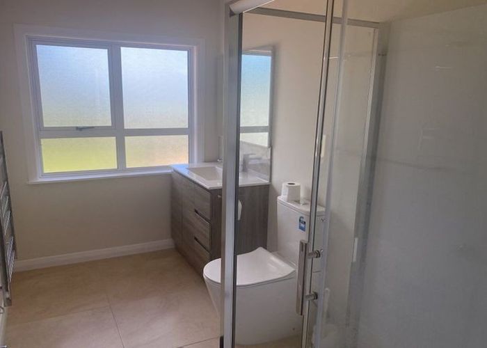  at Takapuna, North Shore City, Auckland