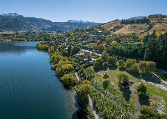  at 71 Arrowtown-Lake Hayes Road, Lake Hayes, Queenstown-Lakes, Otago