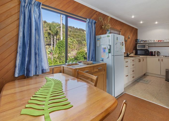  at 21 Wharua Road, Ōakura, Hikurangi