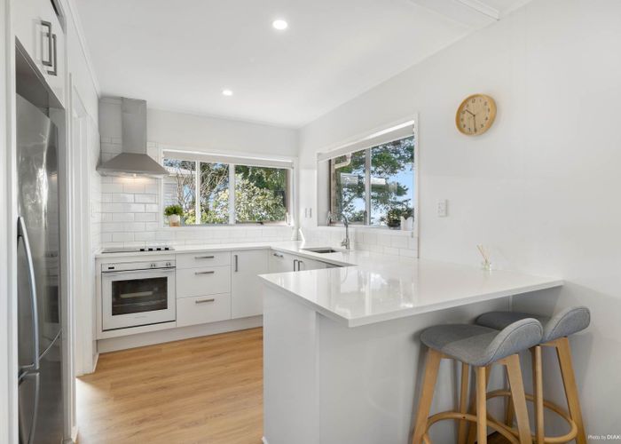  at 12B Herd Road, Hillsborough, Auckland