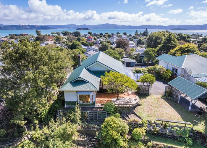  at 24 Mahoe Street, Eastbourne, Lower Hutt