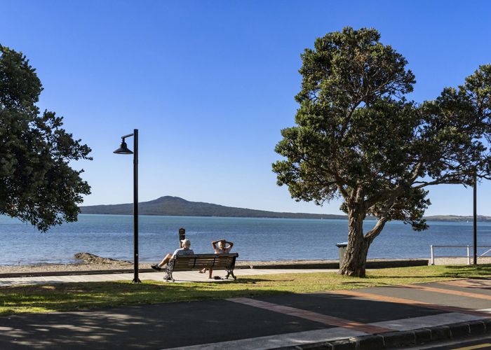  at 31 The Parade, Saint Heliers, Auckland