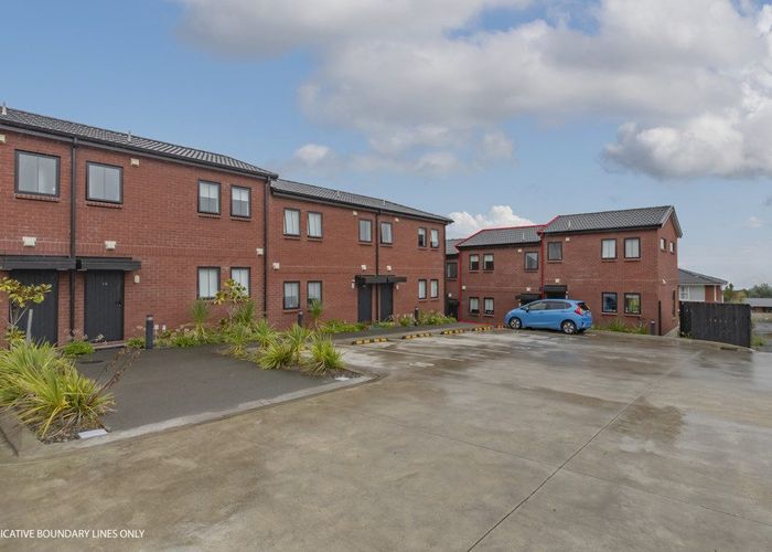  at 14/15 Sunhill Road, Sunnyvale, Waitakere City, Auckland