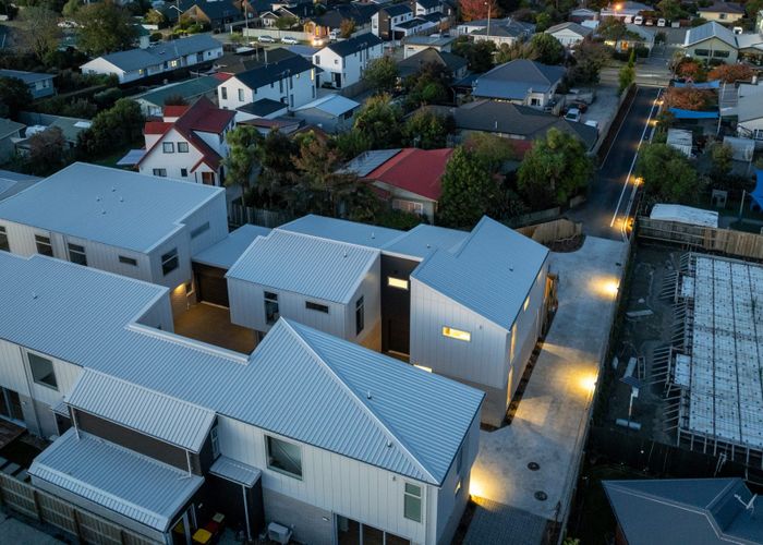  at 2/243 Lyttelton Street, Spreydon, Christchurch