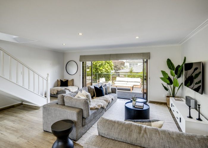  at 37 Charles Street, Westshore, Napier