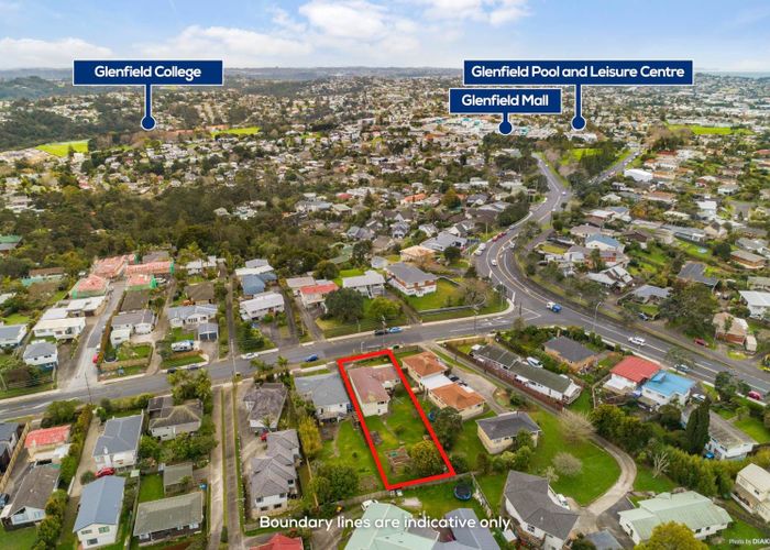  at 8 Roberts Road, Glenfield, North Shore City, Auckland
