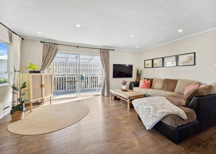  at 1/24 Farwood Drive, Henderson, Waitakere City, Auckland