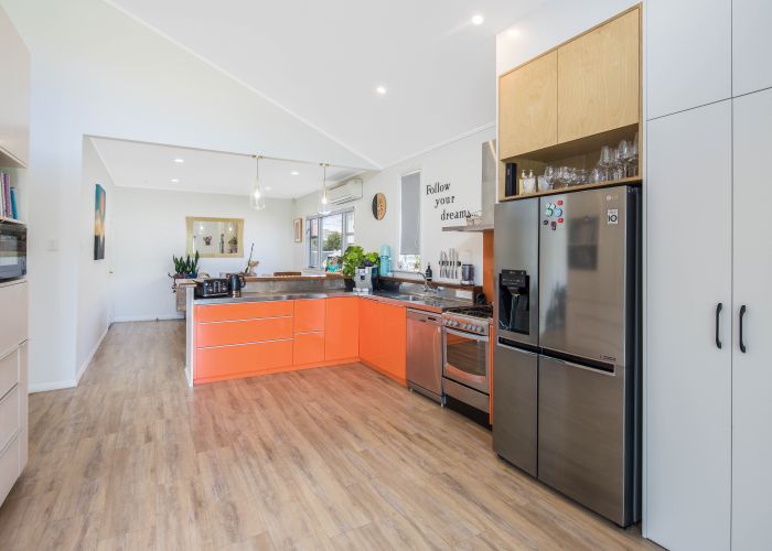  at 202 Coutts Street, Rongotai, Wellington