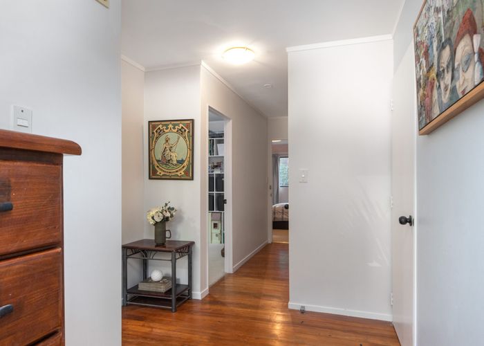 at 704 South Titirangi Road, Titirangi, Auckland