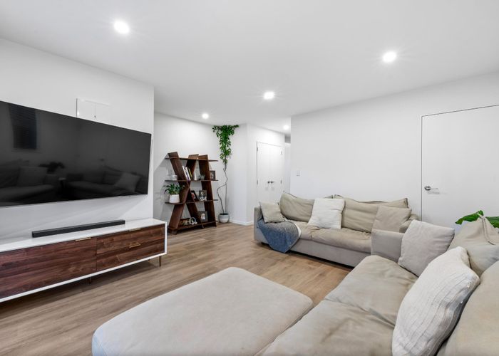  at 12 Autumn Blaze Street, Hobsonville, Waitakere City, Auckland