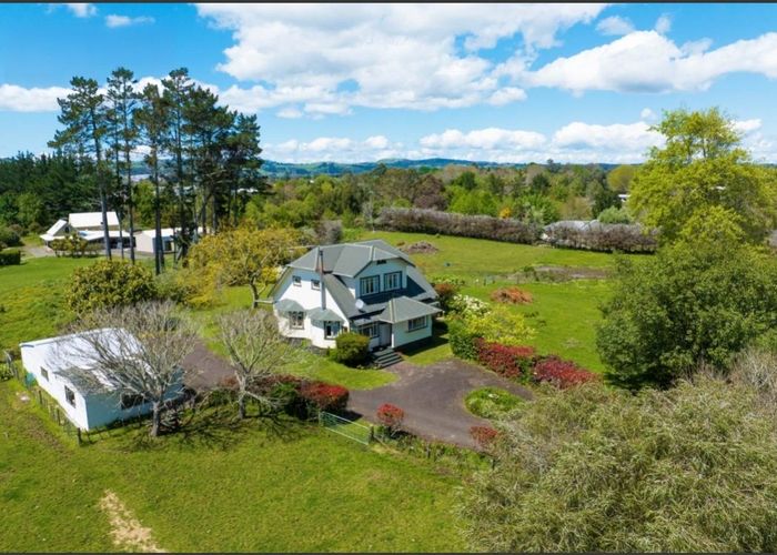  at 44 Park Lane, Runciman, Drury