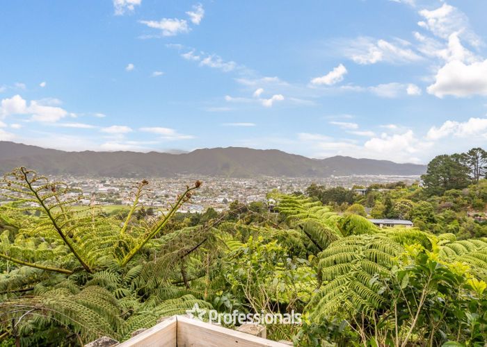  at 6 Avonlea Grove, Belmont, Lower Hutt, Wellington