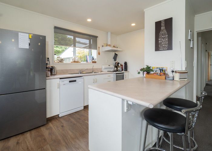  at 77 Morris Road, Newland, Ashburton