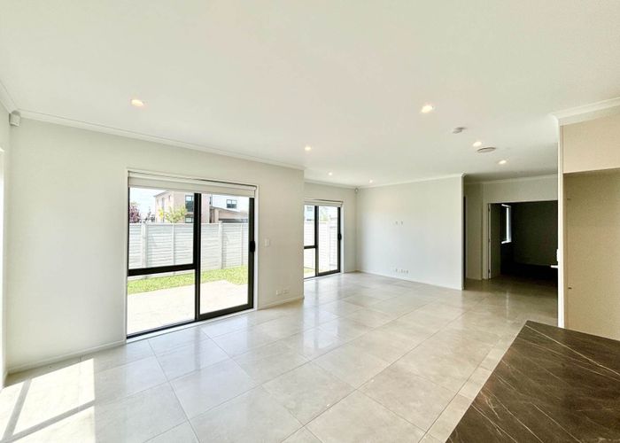  at 39 Waituarua Drive, Takanini, Papakura, Auckland