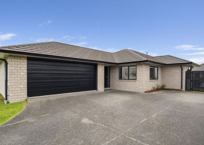 at 8 Double Bay Road, Pyes Pa, Tauranga