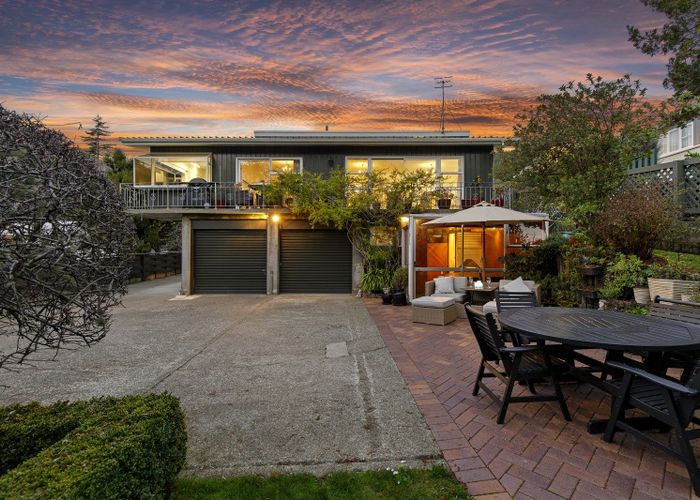  at 4 Harewood Grove, Pinehaven, Upper Hutt