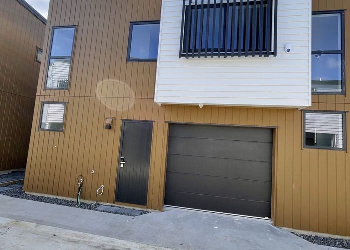  at Lot 3/196 Royal Road, Massey, Waitakere City, Auckland
