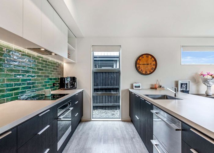  at 8 John Raven LANE, Woodend, Woodend