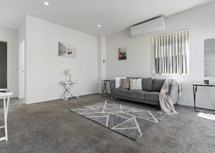  at 7 Warbler Crescent, Papakura, Papakura