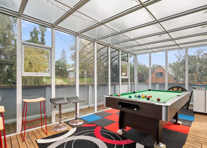  at 2/6 Makora Road, Massey, Waitakere City, Auckland