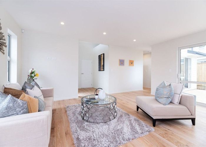  at 14A Coniston Avenue, Te Atatu South, Waitakere City, Auckland