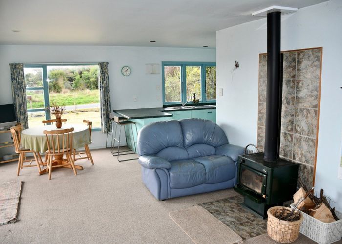  at 6 Horncastle Crescent, Little Wanganui
