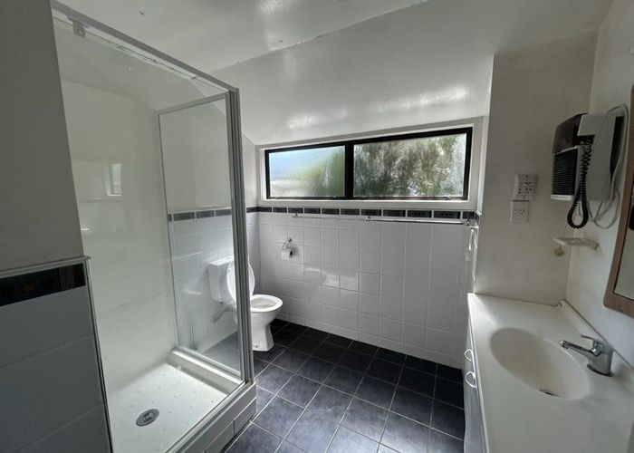  at 39  Beach Road, Papakura, Papakura, Auckland