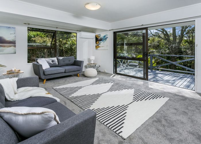  at 2/68 Beulah Avenue, Rothesay Bay, Auckland