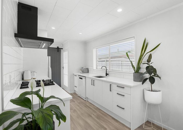  at 1/364 Bucklands Beach Road, Bucklands Beach, Manukau City, Auckland